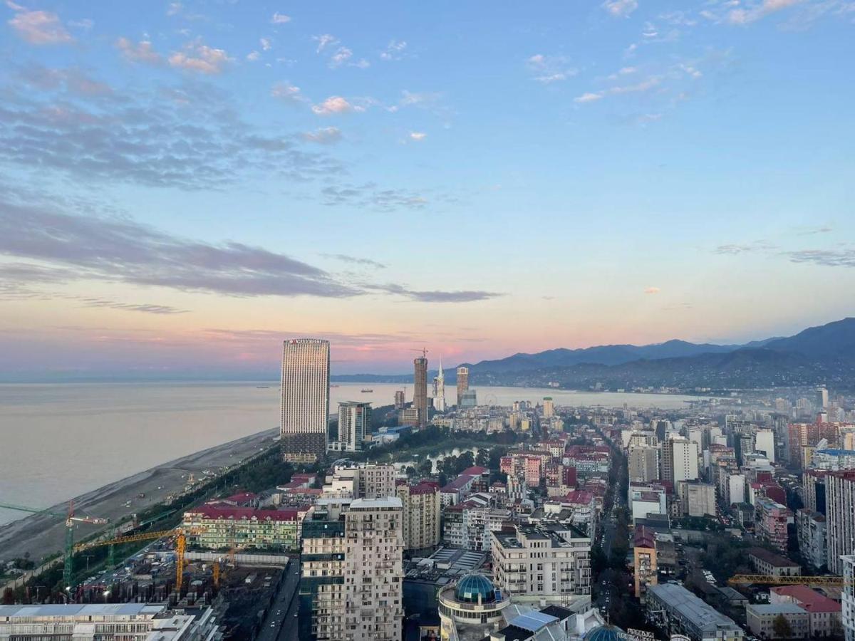 Royal Panorama Courtyard Batumi Hotell Eksteriør bilde